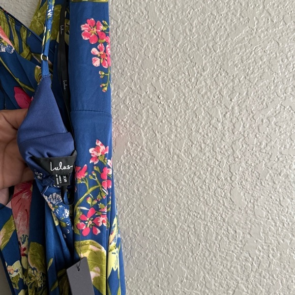 NEW Lulus Still the One Blue Floral Print Satin Maxi Dress Sz XS - Picture 15 of 15